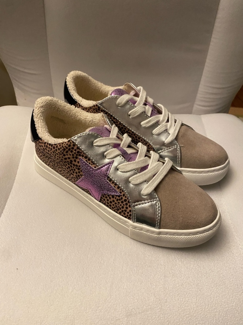 Steve Madden Kids Taupe Suede Sneakers with Silver Accents & Purple Star